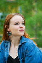 Load image into Gallery viewer, Kissat