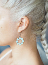 Load image into Gallery viewer, Pikku karuselli - useita värejä